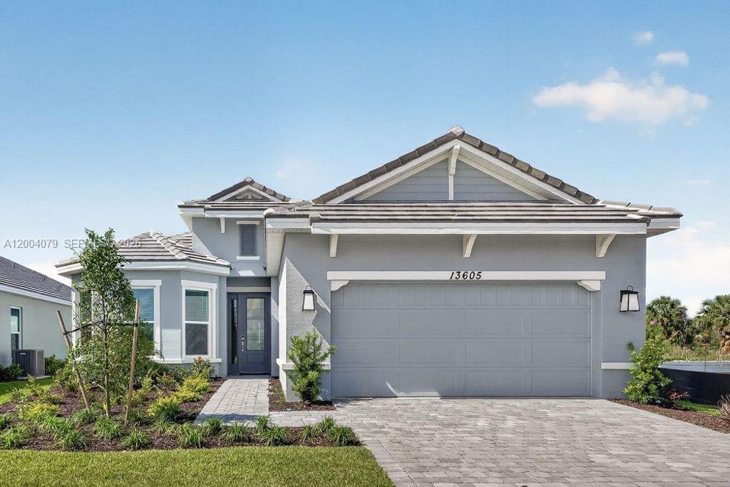 13605 SW Alejandro Court, Port St. Lucie, FL 34987