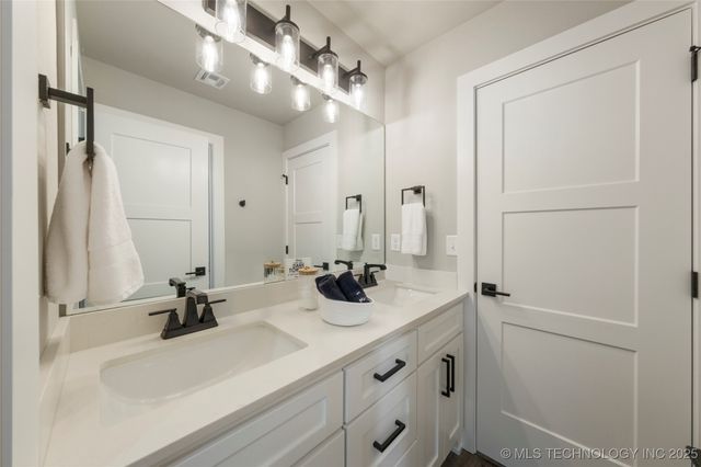 507 W Fort Worth Street, Broken Arrow, OK 74012