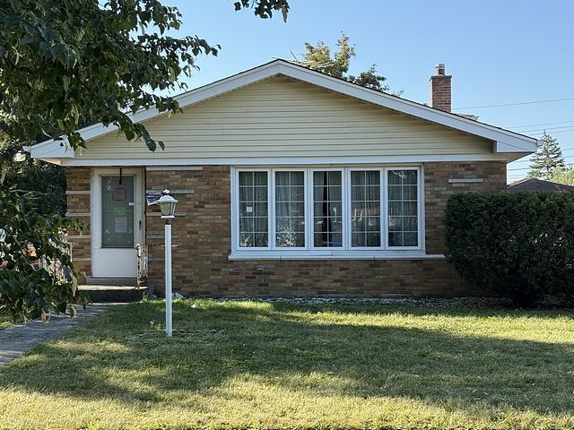 6127 W 79th Place, Burbank, IL 60459