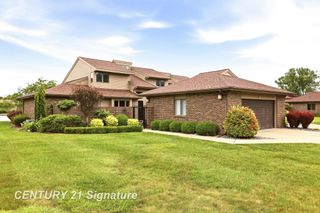 2715 Inverness Drive, Bay City, MI 48706