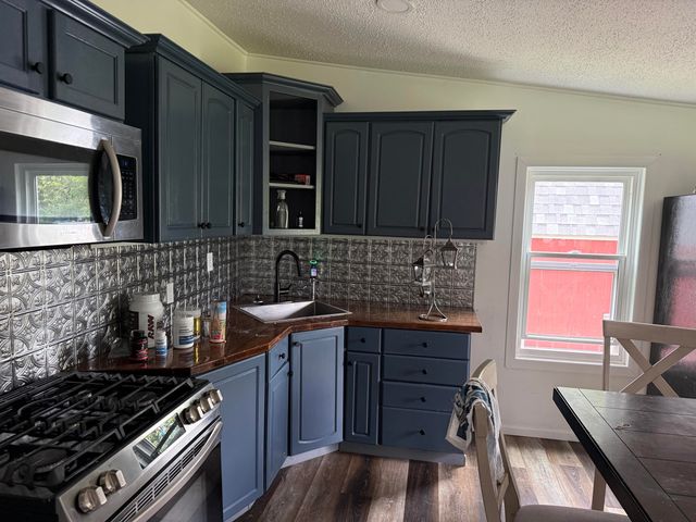 6039 126th Avenue, Saugatuck Twp, MI 49010
