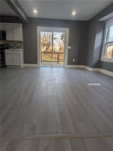 3337 Flora Avenue, Kansas City, MO 64109