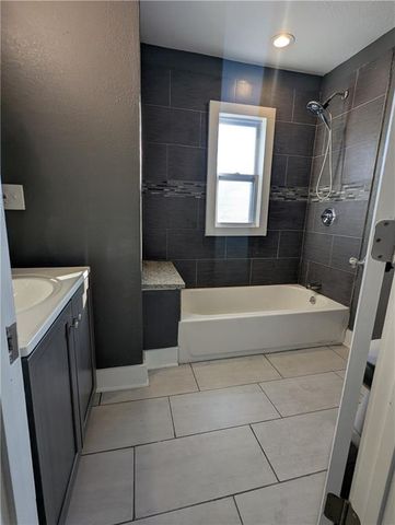 3337 Flora Avenue, Kansas City, MO 64109