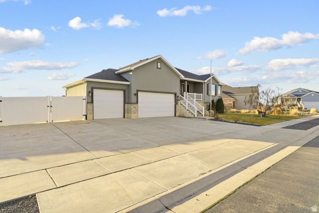 3561 S 5160 W, Hooper, UT 84315