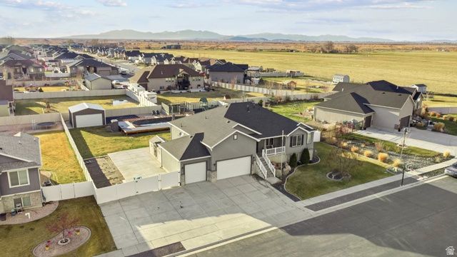 3561 S 5160 W, Hooper, UT 84315