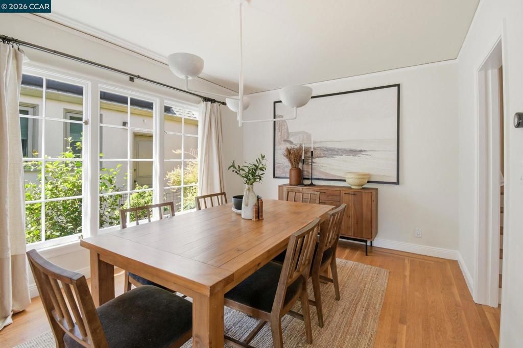 Image 15 of property listing at 1056 El Centro Ave, Oakland, CA 94602