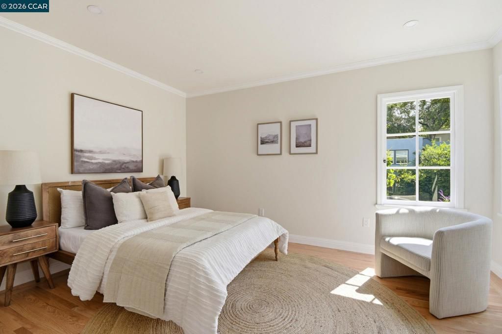 Image 23 of property listing at 1056 El Centro Ave, Oakland, CA 94602