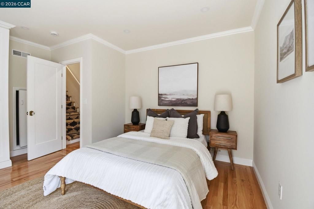 Image 24 of property listing at 1056 El Centro Ave, Oakland, CA 94602