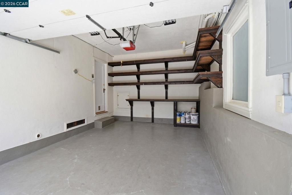 Image 26 of property listing at 1056 El Centro Ave, Oakland, CA 94602