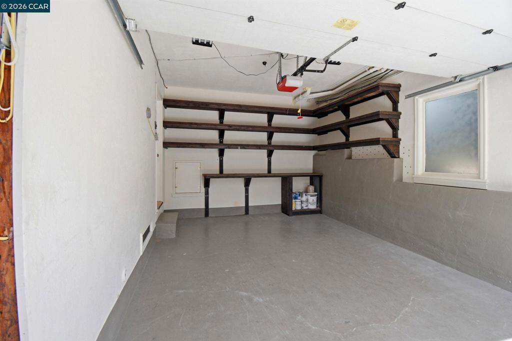 Image 27 of property listing at 1056 El Centro Ave, Oakland, CA 94602