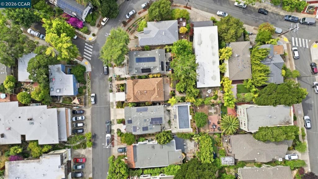 Image 43 of property listing at 1056 El Centro Ave, Oakland, CA 94602