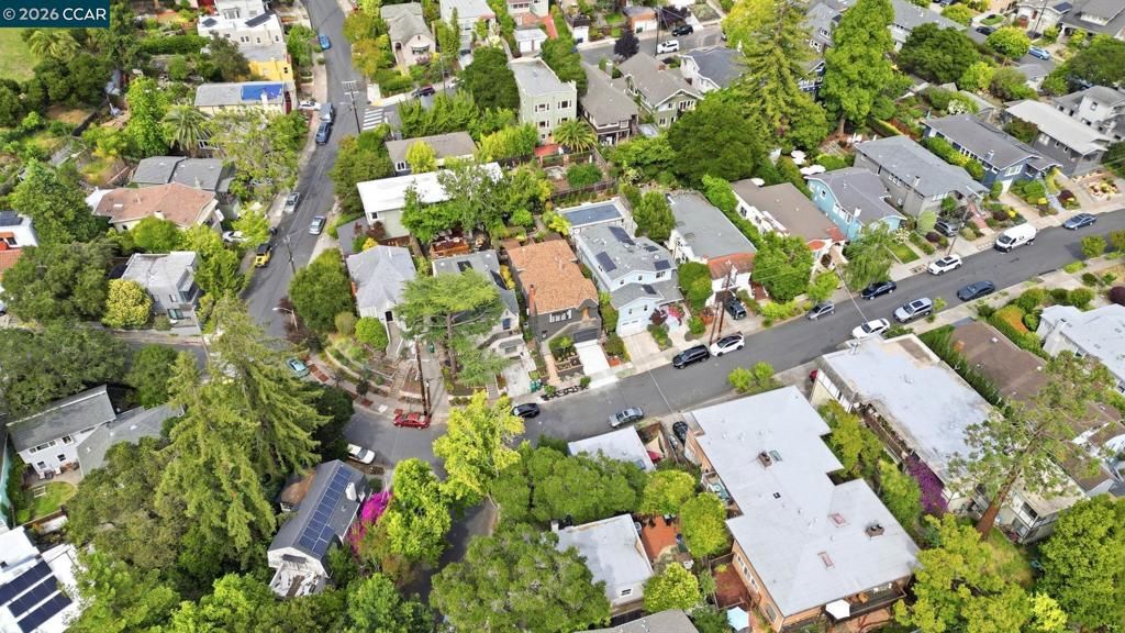 Image 44 of property listing at 1056 El Centro Ave, Oakland, CA 94602