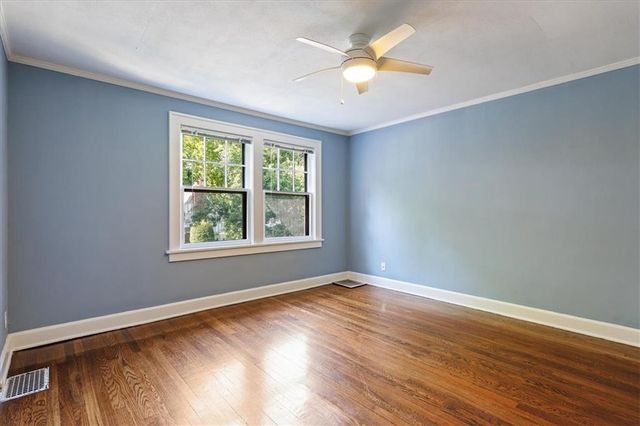 627 W 70 Street, Kansas City, MO 64113