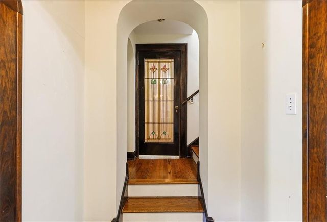 627 W 70 Street, Kansas City, MO 64113
