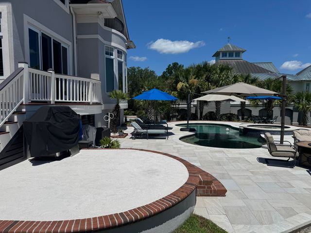 1563 Headquarters Plantation Drive, Johns Island, SC 29455