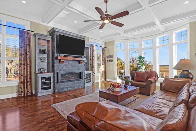 1563 Headquarters Plantation Drive, Johns Island, SC 29455