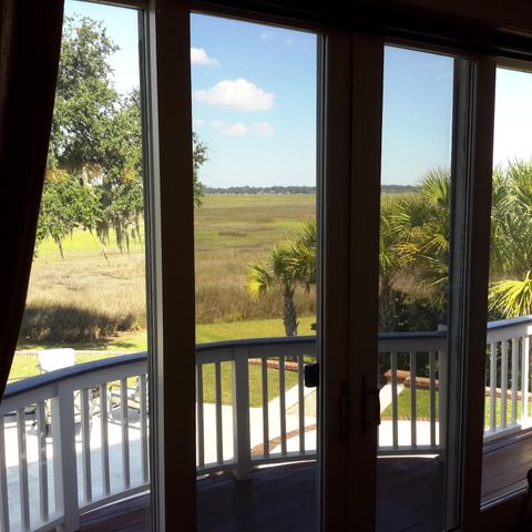 1563 Headquarters Plantation Drive, Johns Island, SC 29455