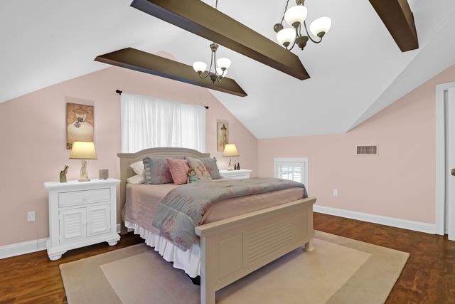 1563 Headquarters Plantation Drive, Johns Island, SC 29455