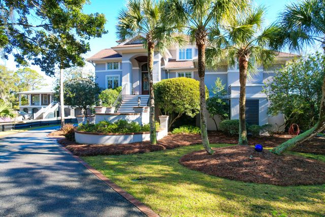 1563 Headquarters Plantation Drive, Johns Island, SC 29455