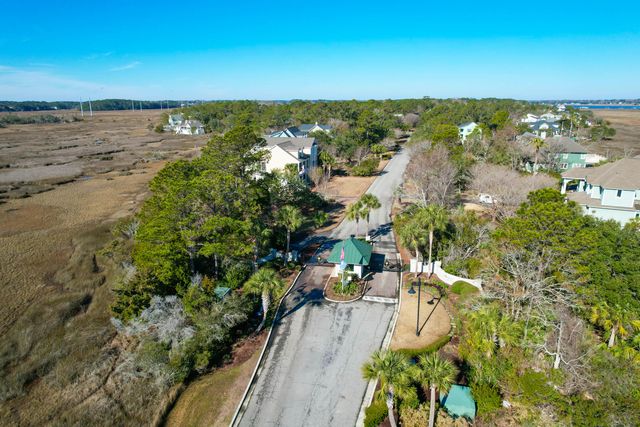 1563 Headquarters Plantation Drive, Johns Island, SC 29455