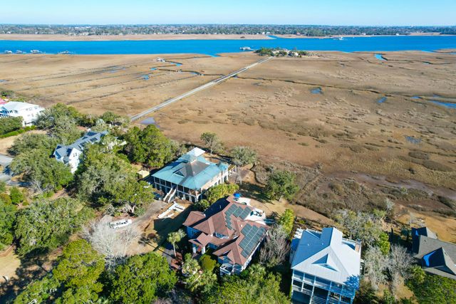 1563 Headquarters Plantation Drive, Johns Island, SC 29455