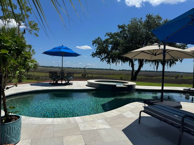 1563 Headquarters Plantation Drive, Johns Island, SC 29455