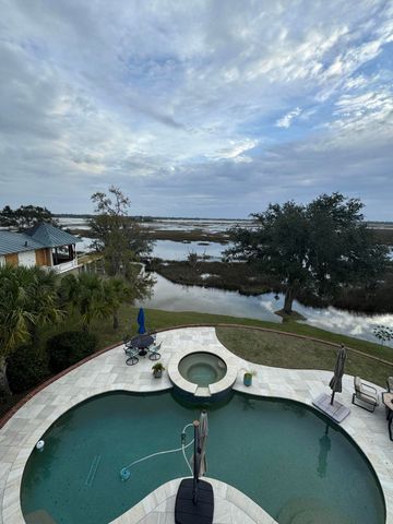 1563 Headquarters Plantation Drive, Johns Island, SC 29455