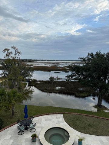 1563 Headquarters Plantation Drive, Johns Island, SC 29455