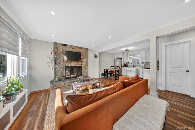 1718 E Main Street, Mohegan Lake, NY 10547