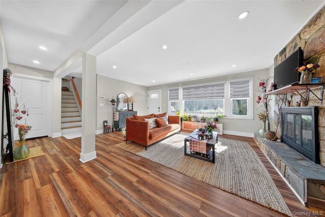 1718 E Main Street, Mohegan Lake, NY 10547