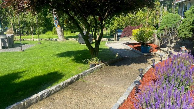 1718 E Main Street, Mohegan Lake, NY 10547