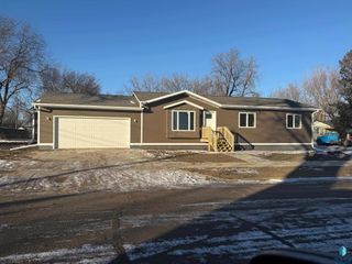 2400 W Bailey St Street, Sioux Falls, SD 57104