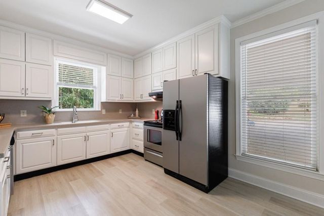 390 Alpine Drive, Roswell, GA 30075