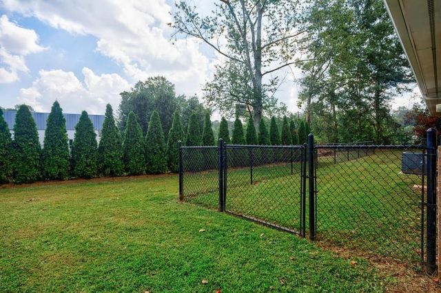 390 Alpine Drive, Roswell, GA 30075