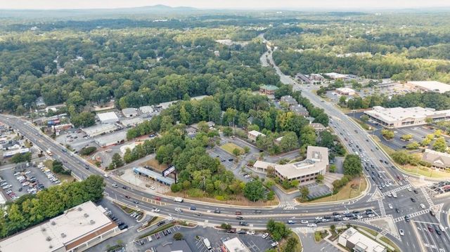 390 Alpine Drive, Roswell, GA 30075