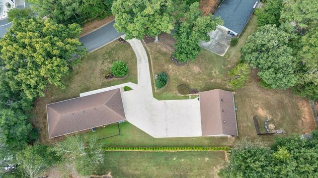 390 Alpine Drive, Roswell, GA 30075