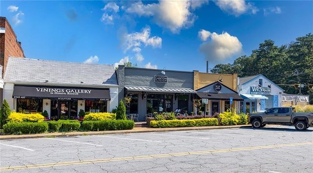 390 Alpine Drive, Roswell, GA 30075