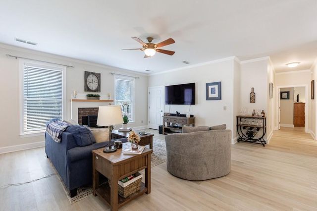 390 Alpine Drive, Roswell, GA 30075