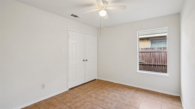 9735 Stonewood Drive, Dallas, TX 75227