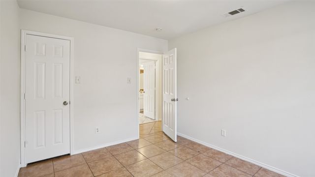 9735 Stonewood Drive, Dallas, TX 75227