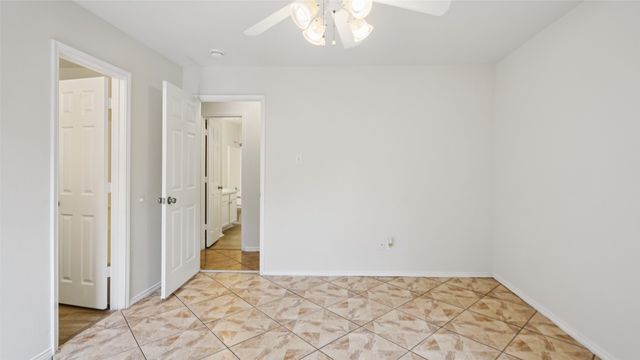 9735 Stonewood Drive, Dallas, TX 75227
