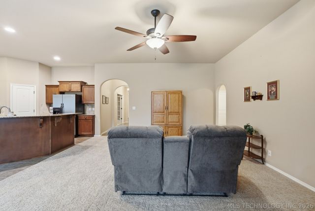 13412 S 19th Place, Bixby, OK 74008