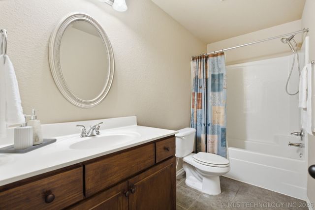 13412 S 19th Place, Bixby, OK 74008