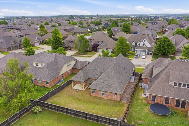 13412 S 19th Place, Bixby, OK 74008