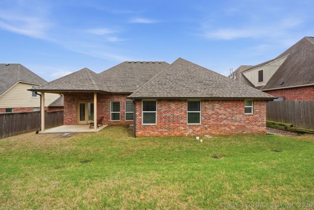 13412 S 19th Place, Bixby, OK 74008