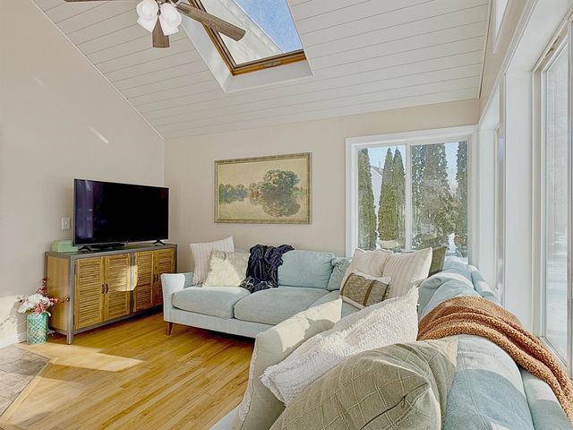 54 Campbello Street, Hudson, NH 03051