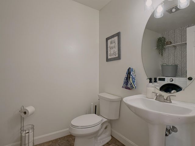 54 Campbello Street, Hudson, NH 03051