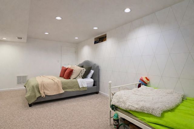 54 Campbello Street, Hudson, NH 03051