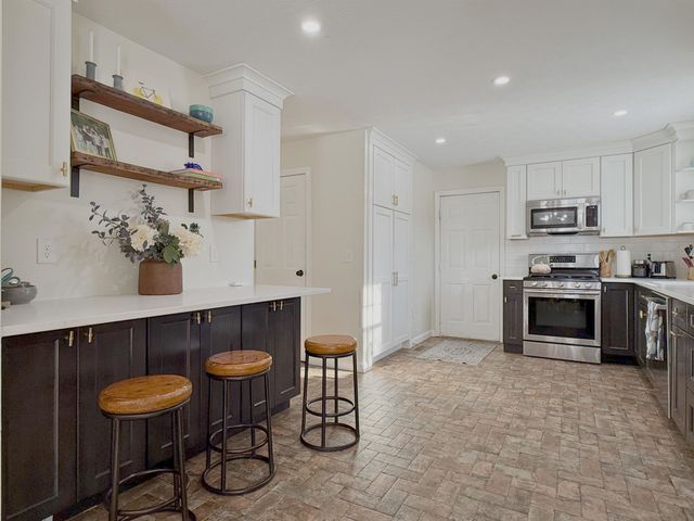 54 Campbello Street, Hudson, NH 03051