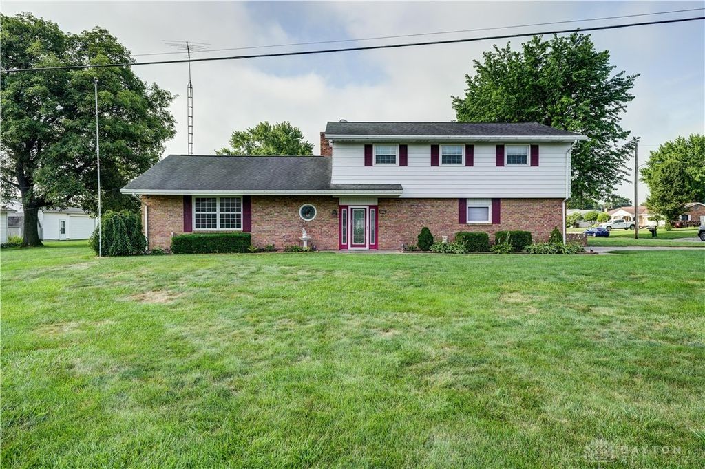 1517 E Main Street, Greenville, OH 45331